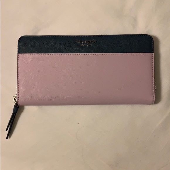 New Kate spade wallet - Picture 1 of 3